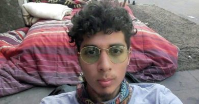 Piden la libertad de un joven malabarista argentino que está detenido desde hace más de un mes por protestar contra Piñera Piden la libertad de un joven malabarista argentino que está detenido desde hace más de un mes por protestar contra Piñera