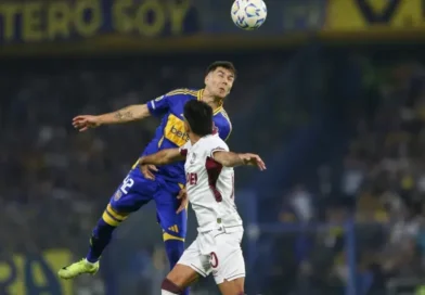 En la última jugada, Boca venció a Lanús en La Bombonera y se metió en zona de clasificación