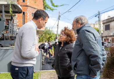 Julián Álvarez supervisó el avance de obras de repavimentación en Escalada