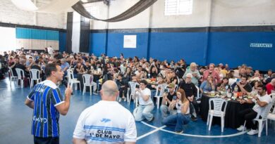 Julián Álvarez participó del aniversario del Club 1° de Mayo en Escalada