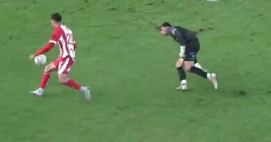 Talleres (RE) festejó sobre el final gracias a un gol en contra de Villa San Carlos
