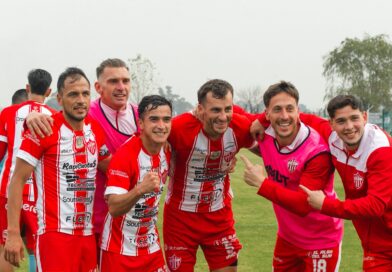 Talleres (RE) aplastó a Camioneros y sigue prendido en la pelea por el ascenso