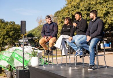 El Municipio entregó indumentaria y elementos de trabajo a más de 200 cooperativistas lanusenses
