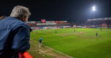 Lanús Gobierno inauguró el nuevo sistema lumínico del estadio del Club Talleres