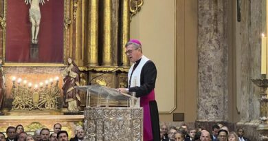 En el Tedeum, García Cuerva convocó a escuchar “los gritos que claman ayuda: pobres, jubilados, enfermos, discapacitados”
