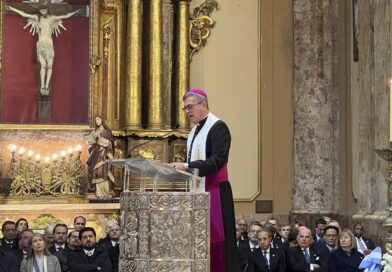 En el Tedeum, García Cuerva convocó a escuchar “los gritos que claman ayuda: pobres, jubilados, enfermos, discapacitados”