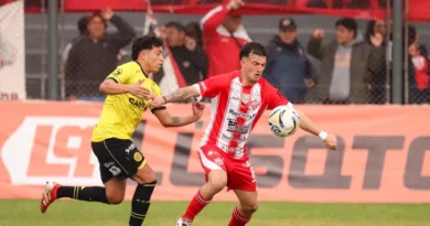 Talleres de Escalada empató con Flandria, jugó casi todo el partido con un hombre más y dejó pasar una chance de oro