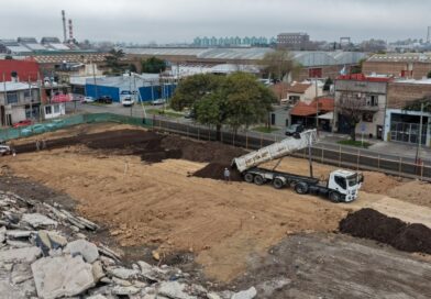 Obras en el nuevo polideportivo en el Barrio La Maquinita