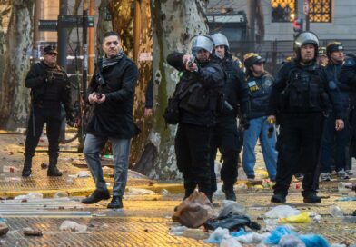 Diputados piden explicaciones a Monteoliva por el operativo represivo frente al Congreso