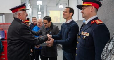 Julián Álvarez inauguró la Escuela de Cadetes de Bomberos Voluntarios “Héroes de Malvinas”